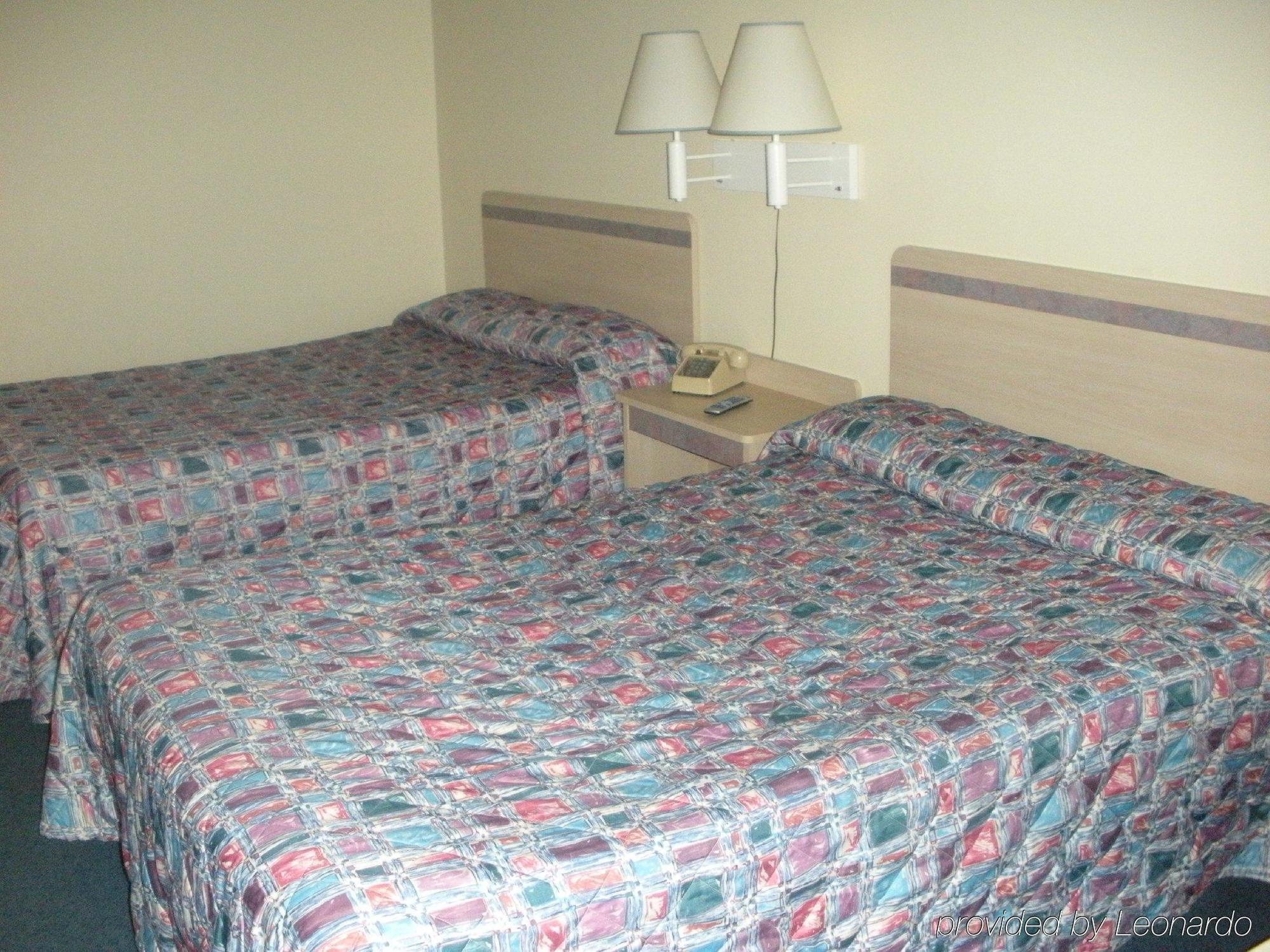 Regency Inn And Conference Center Clinton Room photo